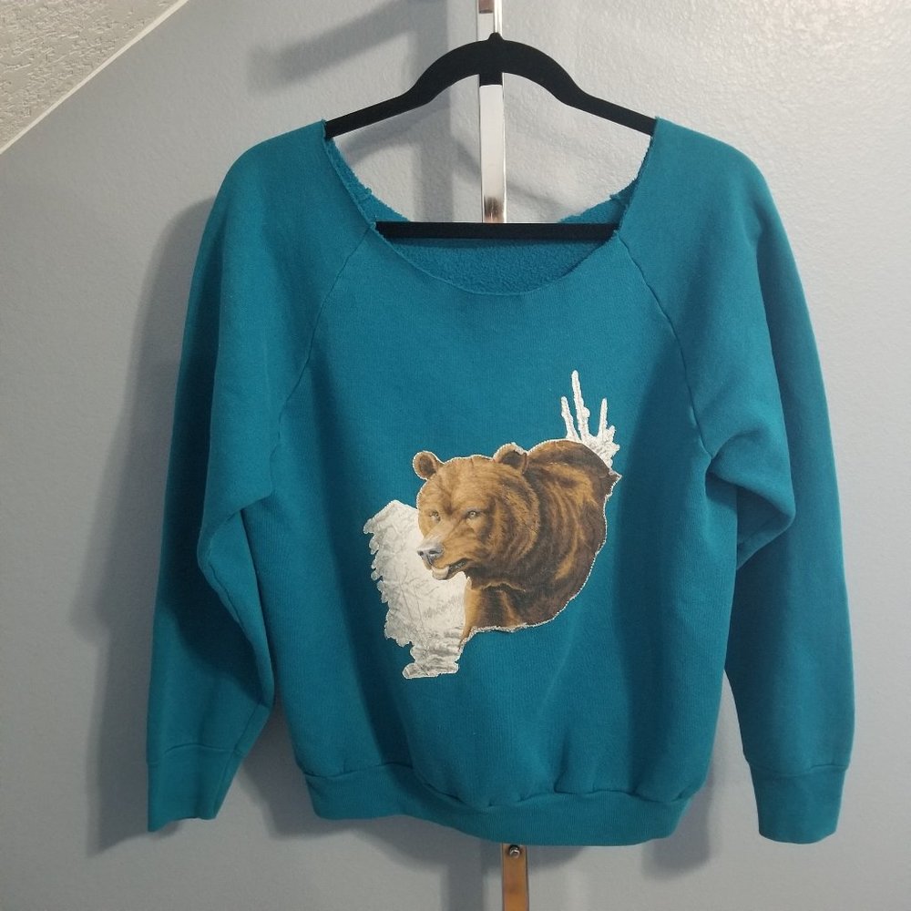 Vintage Grizzly Bear Applique Graphic Sweatshirt Gem